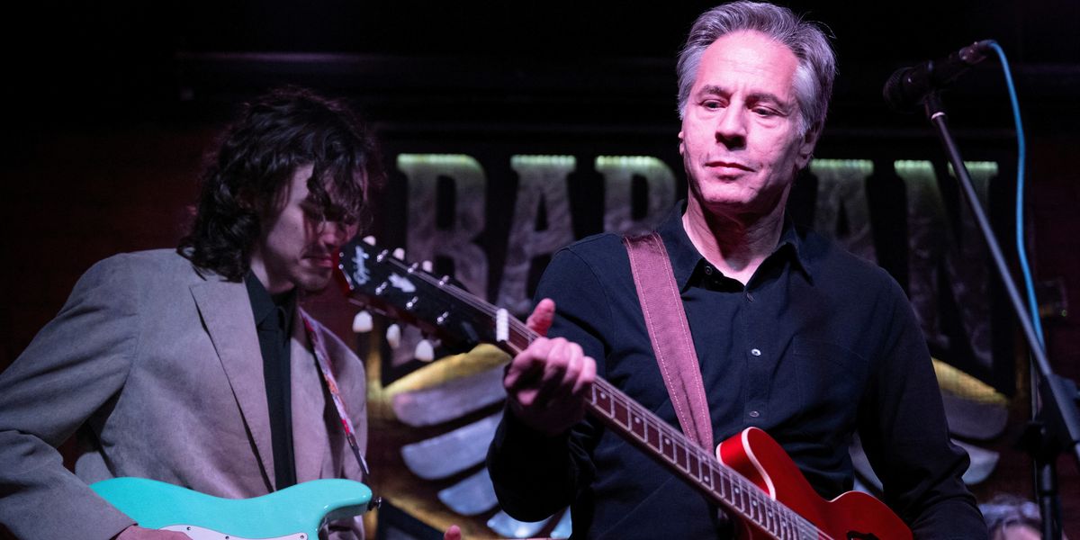 Blinken rocks out on a road to nowhere