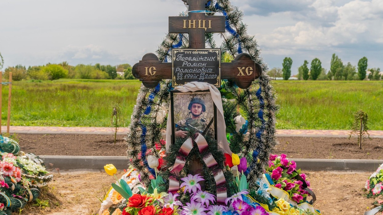ukraine soliders cemetery