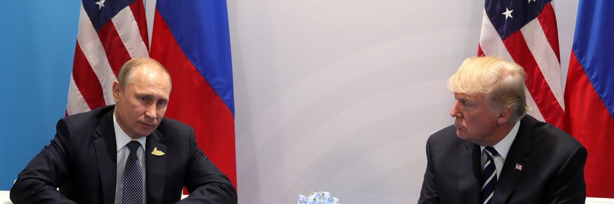 Vladimir_putin_and_donald_trump_at_the_2017_g-20_hamburg_summit_9